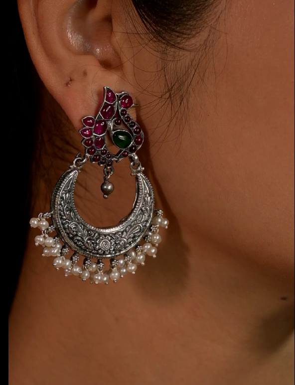 Isti Chandbali Earring