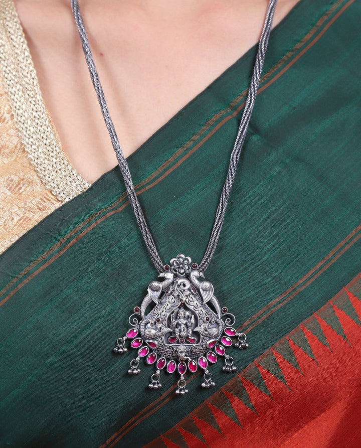 Charvi Necklace