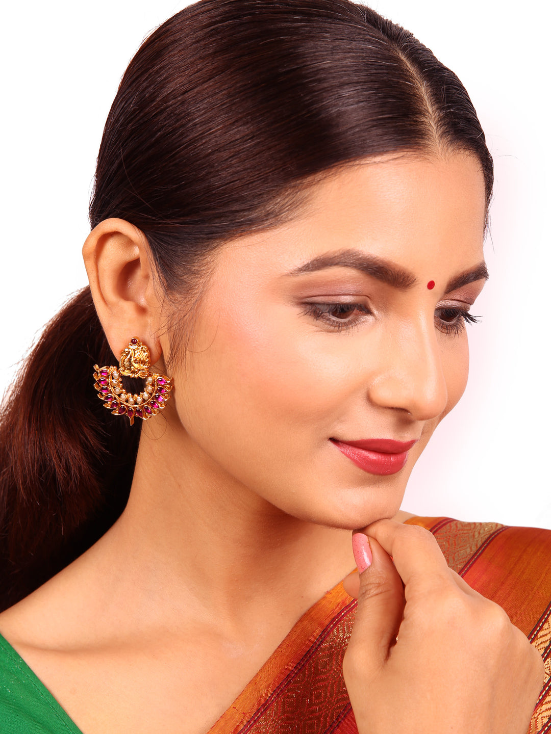 Moshika Chaandbali Earring