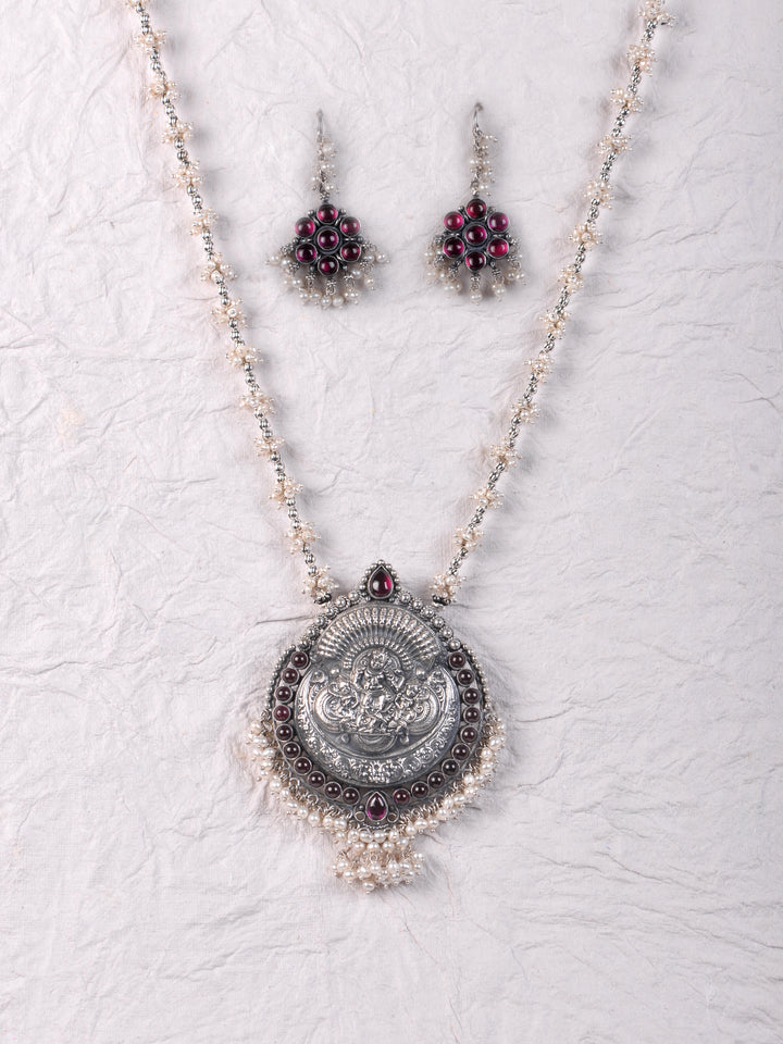 Hari Krishna pendant with chain