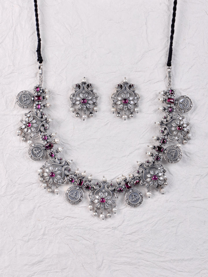 Yuktha Necklace