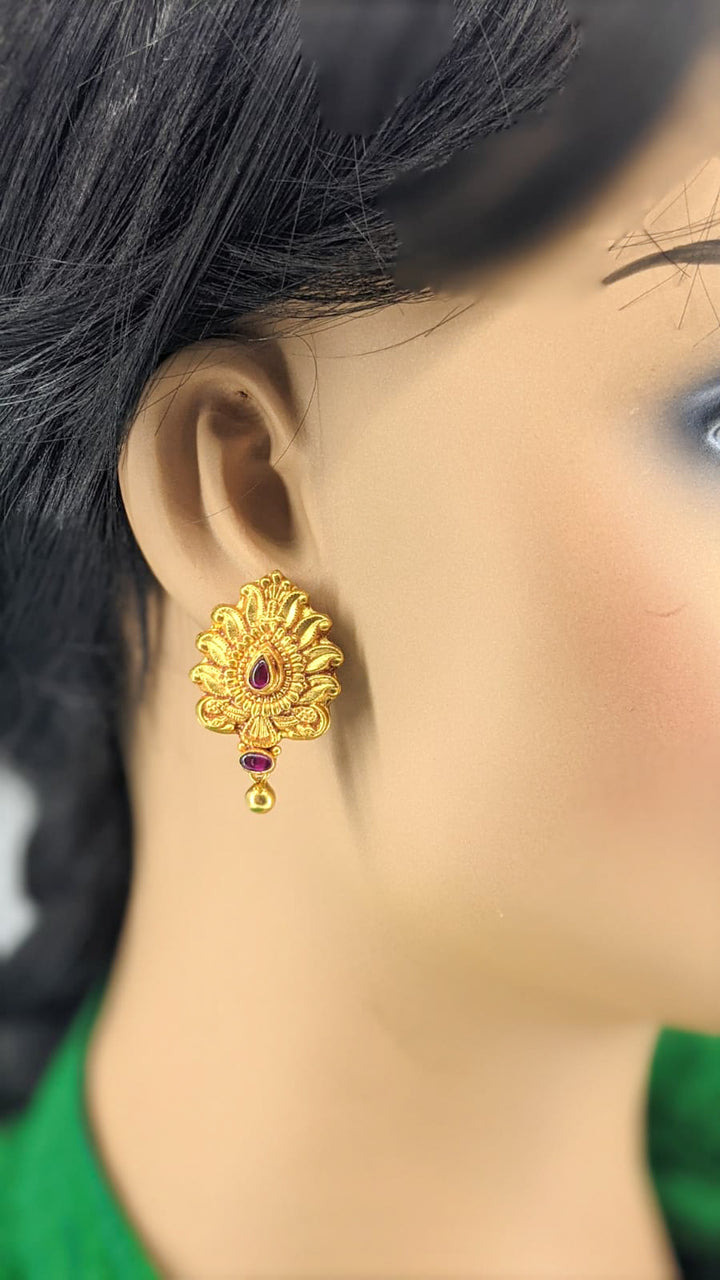 Aadya Earring