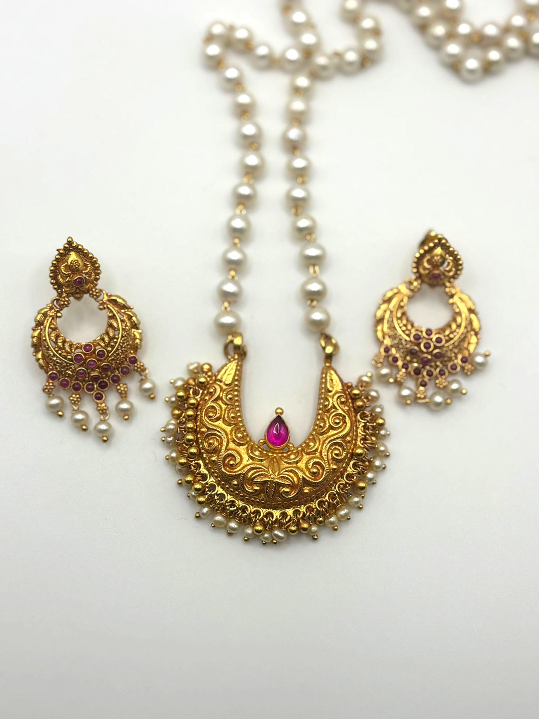 Unnati Necklace