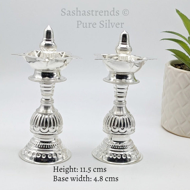 925 silver lamp/villakku height 11.5 cms -pure silver gift items- return gift for navarathri, wedding & housewarming